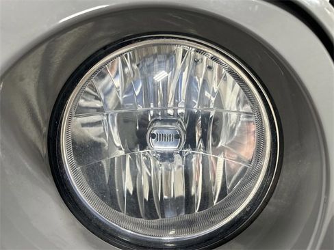 Used 2018 Jeep Wrangler Unlimited Sport S image 11