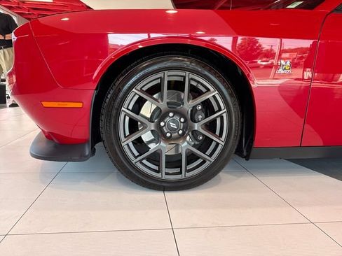 Used 2017 Dodge Challenger R/T Scat Pack RWD image 28
