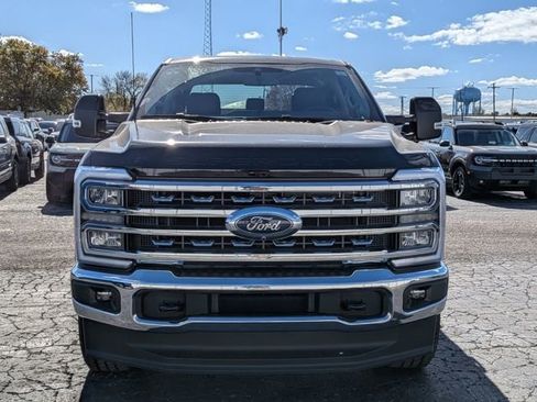 New 2026 Ford F250 Lariat w/ FX4 Off-Road Package image 3