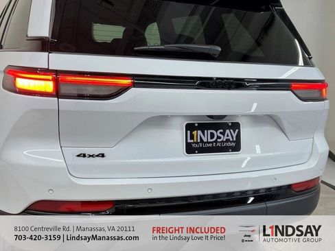 New 2025 Jeep Grand Cherokee Altitude image 7