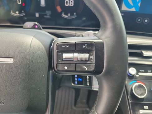 Used 2025 Hyundai Santa Fe SEL FWD image 24