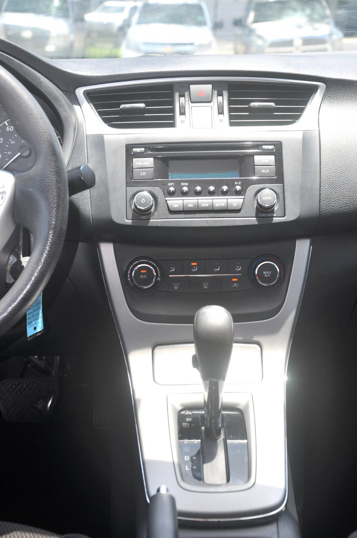 Used 2015 Nissan Sentra SV FWD image 18