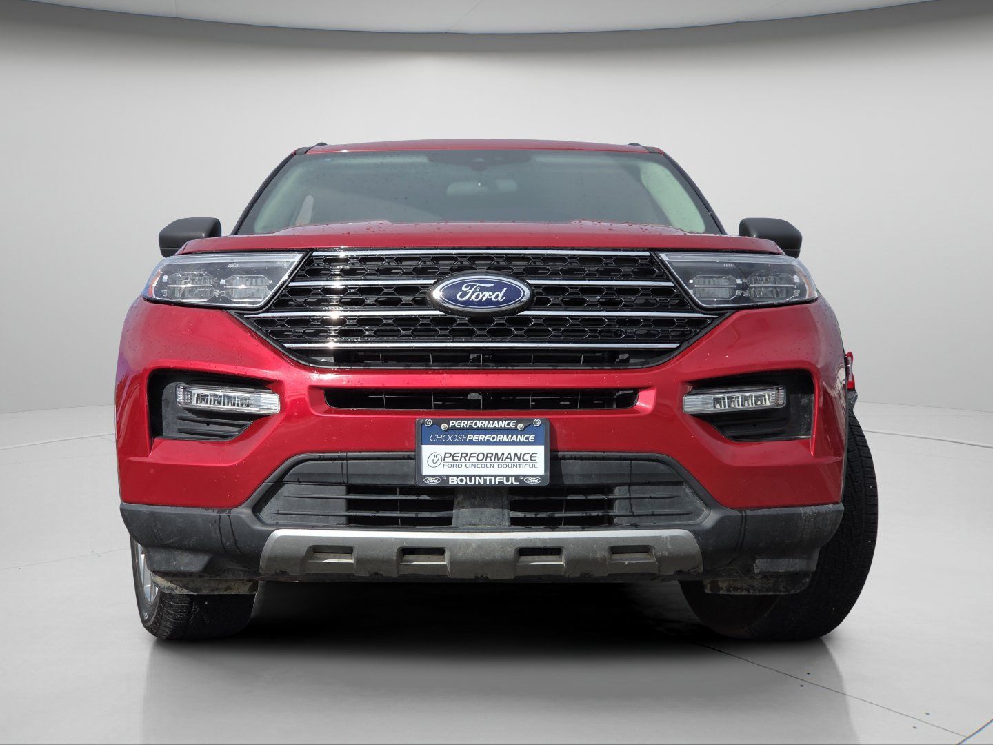 Used 2023 Ford Explorer XLT w/ Equipment Group 202A AWD/4WD image 3