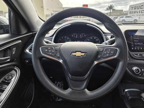 Used 2023 Chevrolet Malibu LT image 28