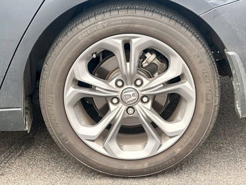 Used 2023 Honda Accord EX image 4