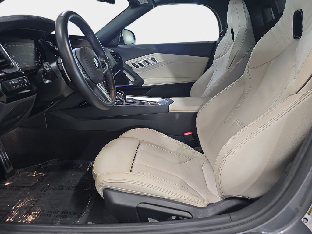 Used 2025 BMW Z4 M40i w/ Premium Package RWD image 14