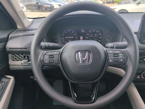 New 2025 Honda Accord SE image 24