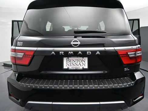 Used 2024 Nissan Armada SL w/ Captain's Chairs Package RWD image 11