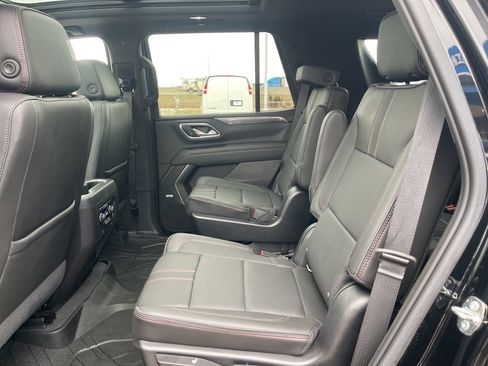 Used 2021 Chevrolet Tahoe RST w/ Luxury Package image 17