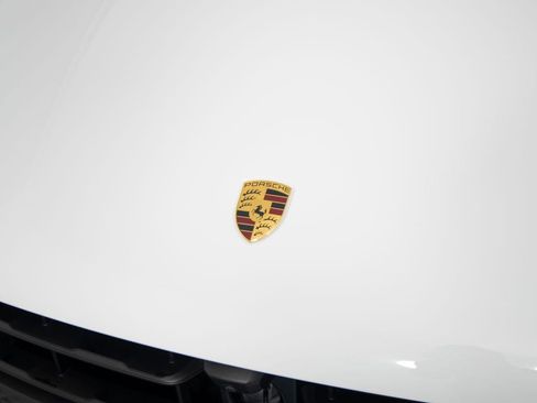 New 2026 Porsche Macan Turbo image 39