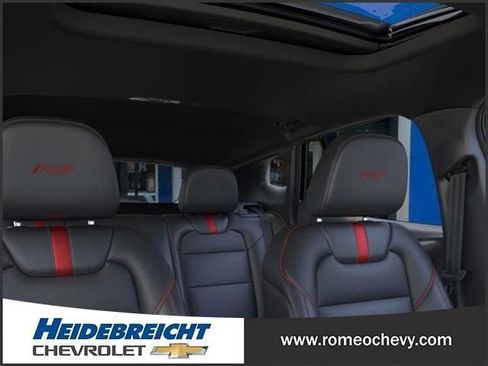 New 2025 Chevrolet Trax RS w/ Sunroof Package image 25