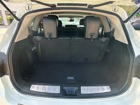 Used 2020 INFINITI QX60 Luxe w/ Essential Package image 27