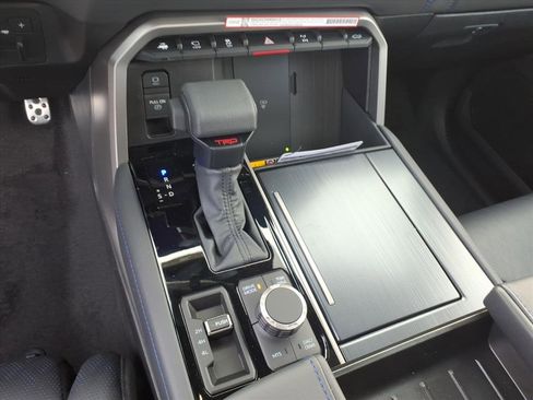 New 2026 Toyota Tundra Platinum w/ TRD Off-Road Package image 16