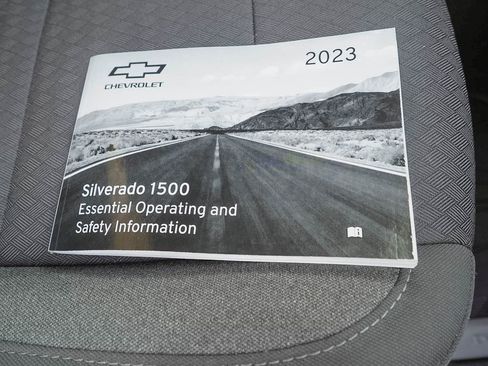 Used 2023 Chevrolet Silverado 1500 LT AWD/4WD image 37