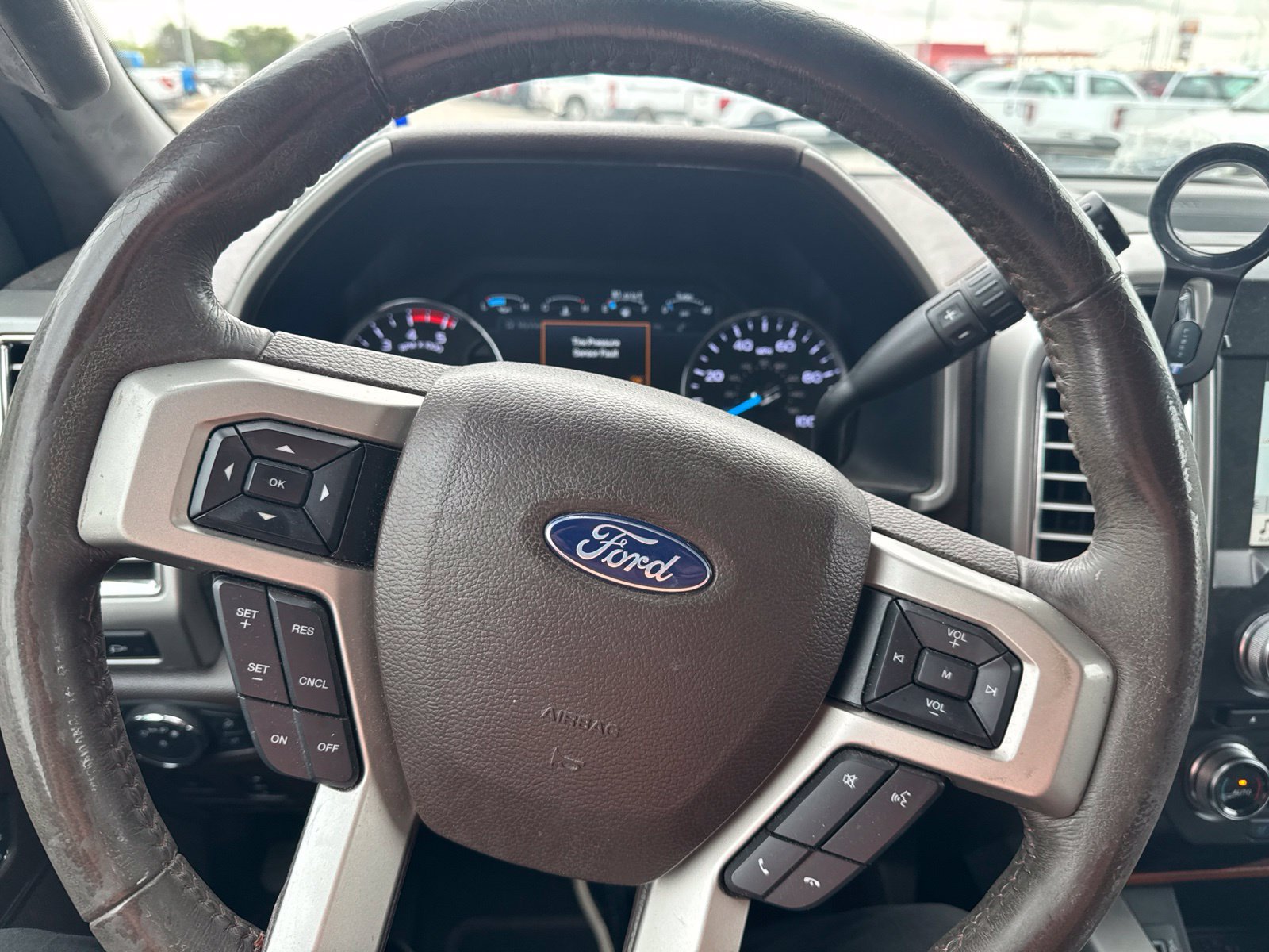 Used 2017 Ford F250 King Ranch w/ King Ranch Ultimate Package AWD/4WD image 12