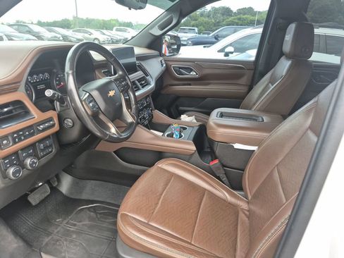 Used 2021 Chevrolet Suburban High Country AWD/4WD image 5