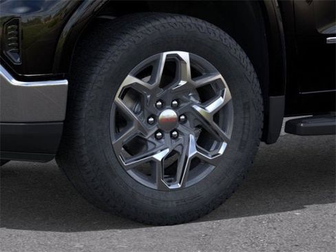 New 2026 GMC Sierra 1500 SLT image 9