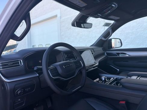 New 2026 Jeep Grand Wagoneer Limited image 13