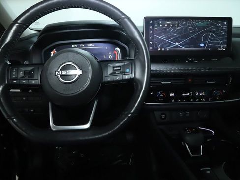 Certified 2024 Nissan Rogue SL image 29