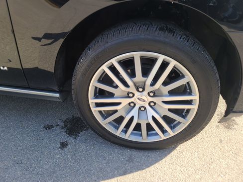 Certified 2023 Ford Expedition Max Platinum image 10