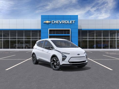 New 2023 Chevrolet Bolt LT w/ Infotainment Package image 1