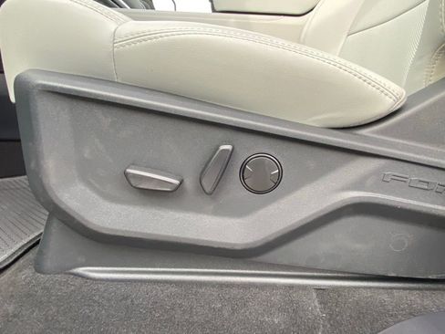 New 2026 Ford Expedition Max Platinum w/ Driver's Package image 10