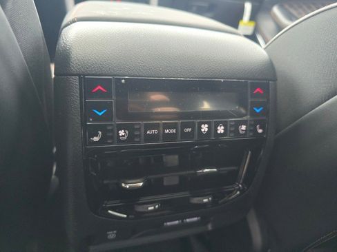 New 2025 Jeep Grand Cherokee L Summit image 22