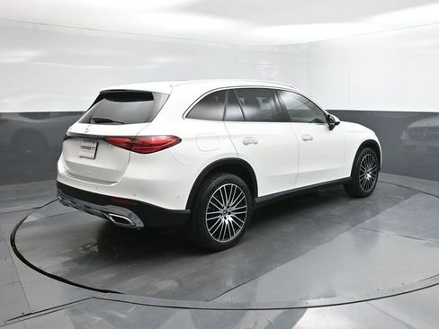 Used 2023 Mercedes-Benz GLC 300 image 8