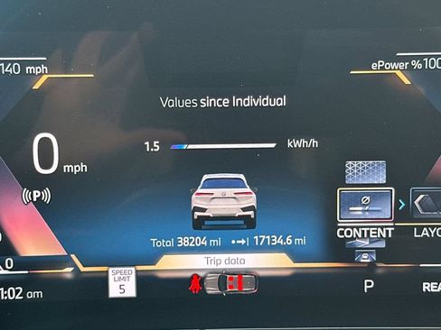 Used 2024 BMW iX xDrive50 w/ Sport Package AWD/4WD image 31