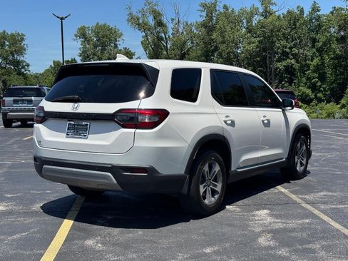 Certified 2025 Honda Pilot EX-L image 4
