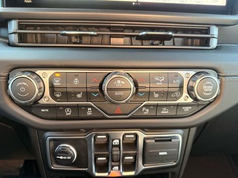 New 2026 Jeep Wrangler Sahara image 46