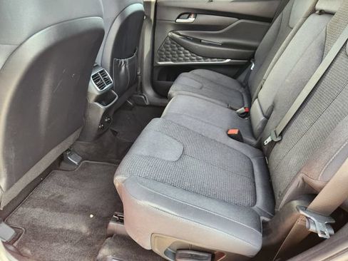 Used 2019 Hyundai Santa Fe SEL FWD image 30
