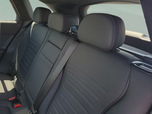 Certified 2026 Mercedes-Benz GLC 300 4MATIC image 9
