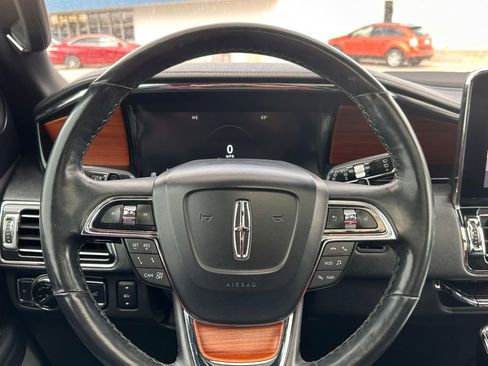 Used 2019 Lincoln Navigator L Reserve AWD/4WD image 27