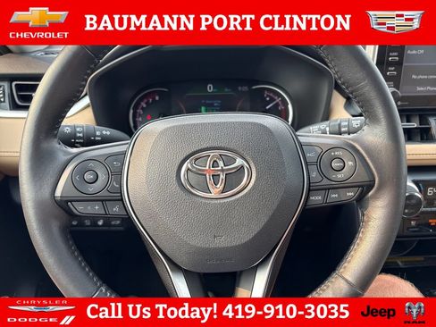 Used 2019 Toyota RAV4 Limited AWD/4WD image 14