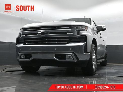 Used 2019 Chevrolet Silverado 1500 LTZ AWD/4WD image 41