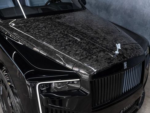 Used 2026 Rolls-Royce Cullinan AWD/4WD image 16