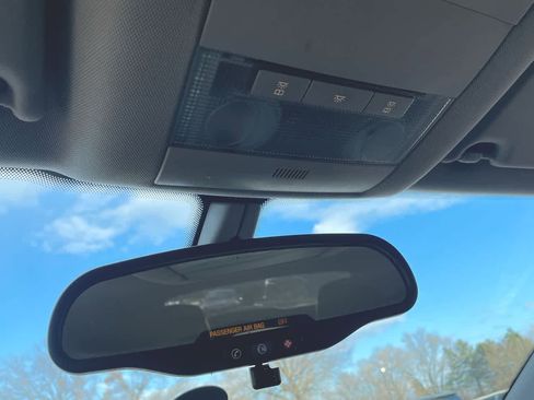 Used 2008 Saturn Astra XR w/ Advanced Audio Package image 25