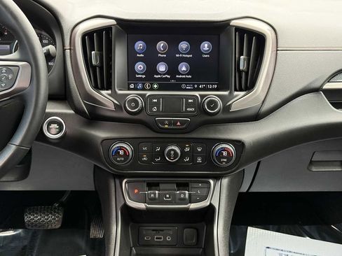 Used 2023 GMC Terrain AT4 image 12