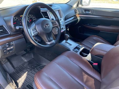 Used 2014 Subaru Outback 2.5i Limited image 10