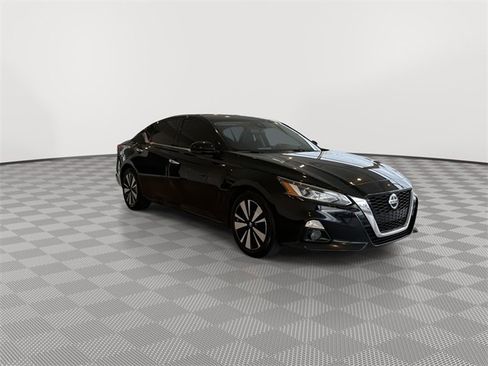 Used 2019 Nissan Altima 2.5 SL image 2