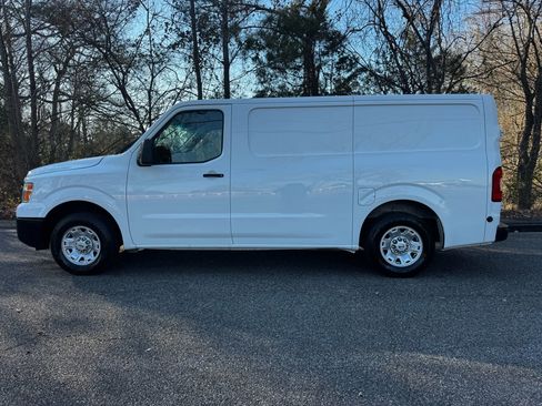 Used 2019 Nissan NV 1500 SV image 3