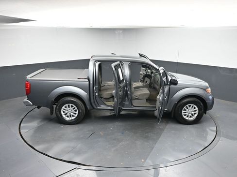 Used 2018 Nissan Frontier SV image 46