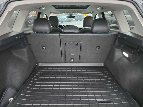 Used 2024 Volkswagen Taos SE image 8