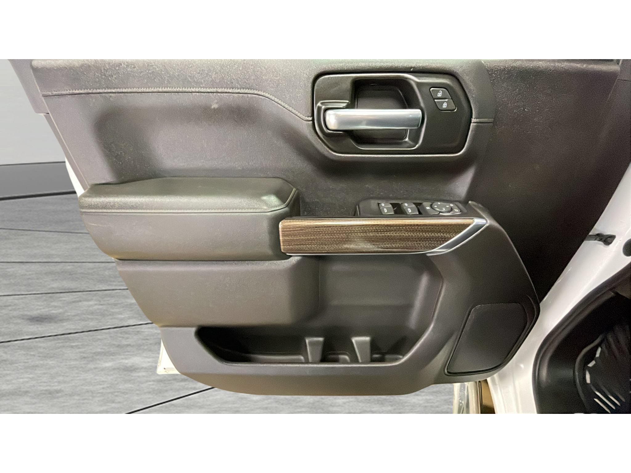 Used 2020 Chevrolet Silverado 1500 RST AWD/4WD image 10