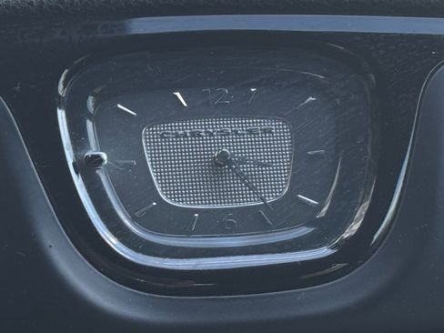 Used 2021 Chrysler 300 S image 30