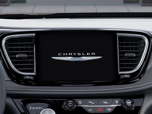 New 2026 Chrysler Pacifica Select image 18