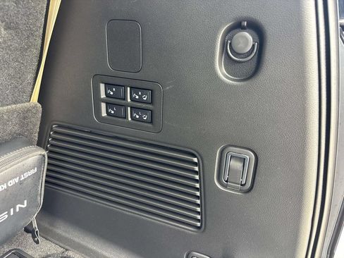 Used 2025 Nissan Armada Platinum AWD/4WD image 18