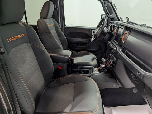 Used 2022 Jeep Gladiator Mojave w/ Cold Weather Group image 22