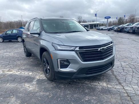 Used 2023 Chevrolet Traverse LS w/ Midnight/Sport Edition image 13